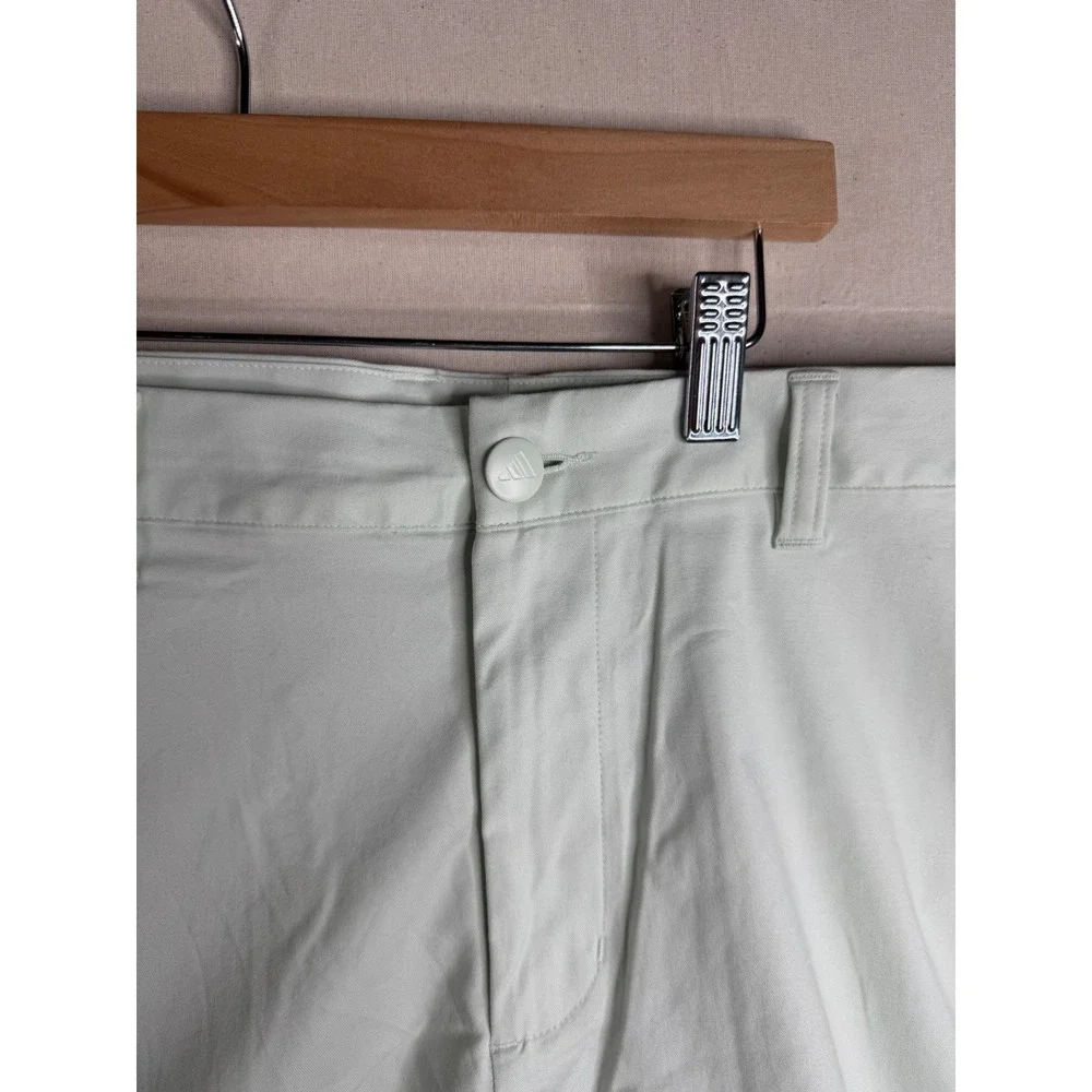 NWT Adidas Men's Golf Primegreen Shorts size 40 Light Green